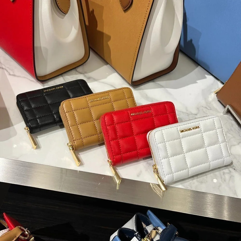 MICHAEL KORS Small Quilted Leather Wallet (Variation - 4 colors)